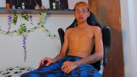 Charles Russo online show from February 2025 06:55:01 PM