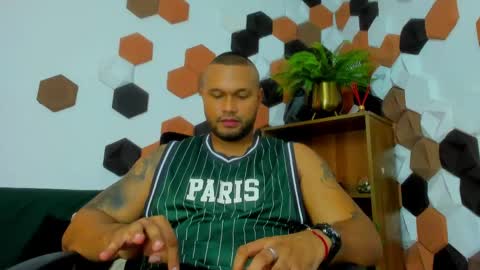   online show from May 2026 08:06:02 PM