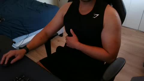 charliekkw online show from February 2025 08:55:01 PM