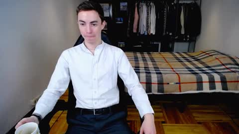 Snapshot of charlieseyer chatting on February 2025 08:12:02 AM carlos reyes online show from February 2025 08:12:02 AM