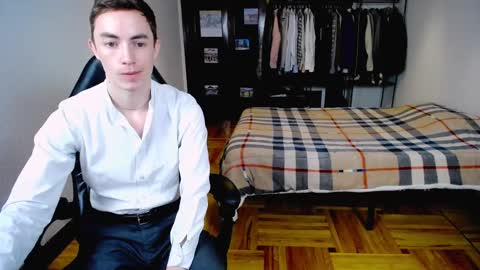 Snapshot of charlieseyer chatting on February 2025 11:17:01 AM carlos reyes online show from February 2025 11:17:01 AM