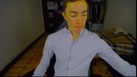 Snapshot of charlieseyer chatting on January 2026 08:40:02 AM carlos reyes online show from January 2026 08:40:02 AM