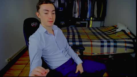 Snapshot of charlieseyer chatting on January 2026 08:30:01 AM carlos reyes online show from January 2026 08:30:01 AM