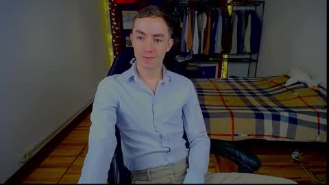 Snapshot of charlieseyer chatting on February 2026 09:05:01 AM carlos reyes online show from February 2026 09:05:01 AM