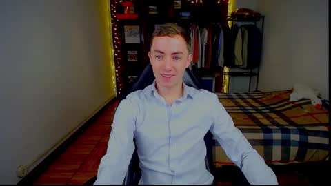 Snapshot of charlieseyer chatting on February 2026 08:43:02 AM carlos reyes online show from February 2026 08:43:02 AM