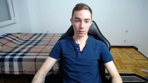 Snapshot of charlieseyer chatting on April 2026 07:39:01 AM carlos reyes online show from April 2026 07:39:01 AM