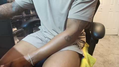 Snapshot of charliesierra310 chatting on March 2026 07:29:01 PM CharlieSierra96 online show from March 2026 07:29:01 PM