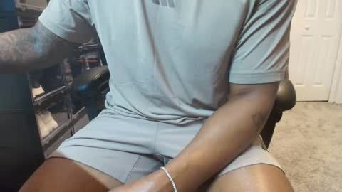 Snapshot of charliesierra310 chatting on March 2026 01:55:02 PM CharlieSierra96 online show from March 2026 01:55:02 PM