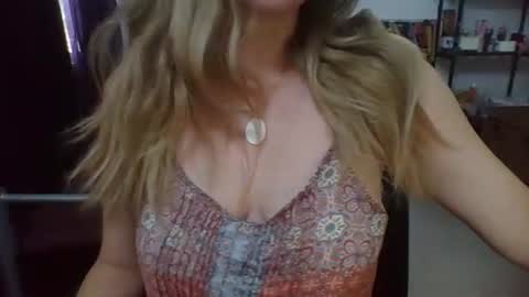 Snapshot of charlot_ponze chatting on May 2026 06:37:01 PM charlott online show from May 2026 06:37:01 PM