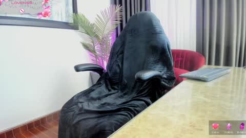 Charlote online show from January 2025 02:47:02 PM