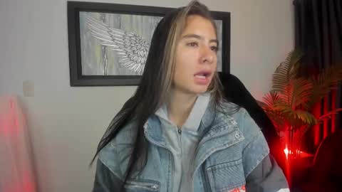 Charlote online show from February 2025 11:41:02 AM