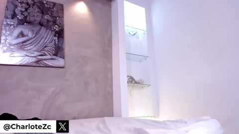 Charlote online show from September 2025 08:30:01 PM