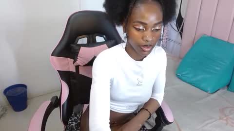 Snapshot of charlothcameronrs chatting on March 2026 03:08:02 AM charlothcameronrs online show from March 2026 03:08:02 AM