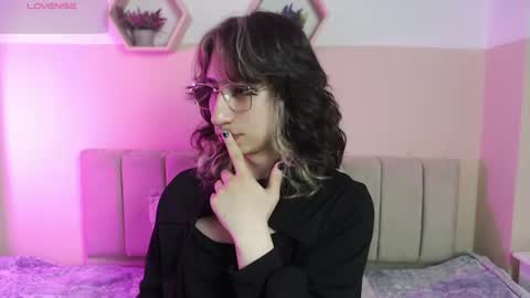charlothe_dumont online show from June 2026 01:48:02 PM