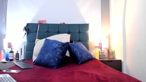 Charlott online show from September 2025 08:20:02 PM