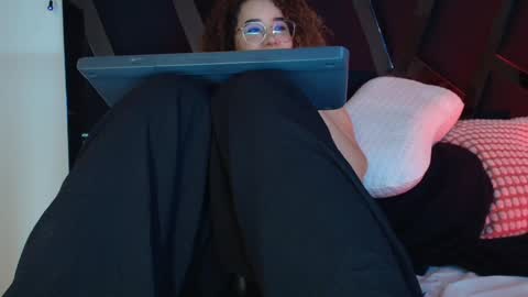 Snapshot of charlotte1117 chatting on January 2025 11:52:02 PM Char 3 online show from January 2025 11:52:02 PM