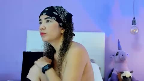 Snapshot of charlotte1117 chatting on September 2025 03:28:02 PM Char 3 online show from September 2025 03:28:02 PM