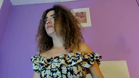 Snapshot of charlotte1117 chatting on October 2025 04:04:02 PM Char 3 online show from October 2025 04:04:02 PM