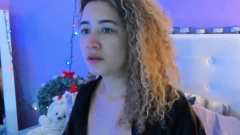 Snapshot of charlotte1117 chatting on December 2025 02:26:01 PM Char 3 online show from December 2025 02:26:01 PM