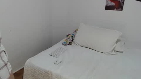 Snapshot of charlotte2852 chatting on August 2026 05:09:02 AM karinaa independent model online show from August 2026 05:09:02 AM