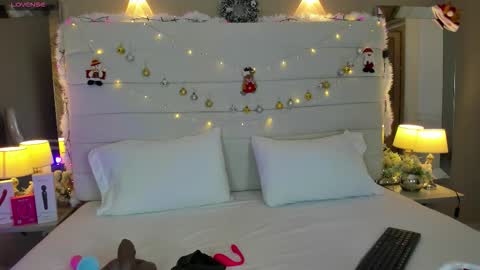 Charlotte online show from November 2025 11:33:02 AM