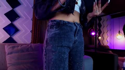 Snapshot of charlotte_2015 chatting on January 2026 11:15:01 AM ambar online show from January 2026 11:15:01 AM