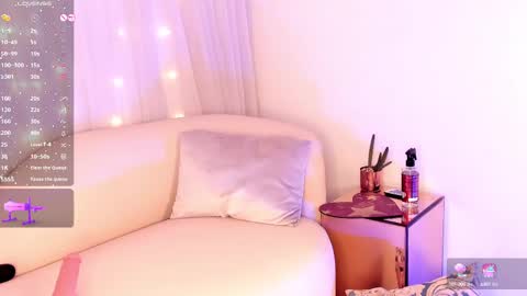   Charlotte  online show from February 2025 06:11:02 AM