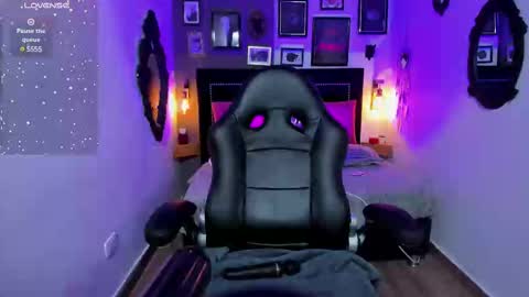 Snapshot of charlotte__benett chatting on February 2025 04:40:02 AM Charlotte online show from February 2025 04:40:02 AM