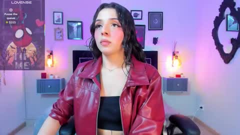 Snapshot of charlotte__benett chatting on November 2025 04:36:02 AM Charlotte online show from November 2025 04:36:02 AM