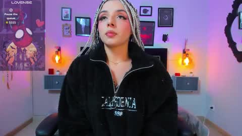 Snapshot of charlotte__benett chatting on November 2025 04:22:02 AM Charlotte online show from November 2025 04:22:02 AM