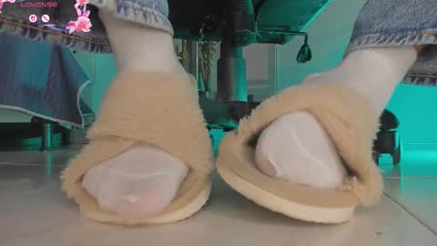 charlotte  grey online show from February 2026 08:12:01 PM