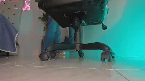 charlotte  grey online show from February 2026 09:33:01 PM