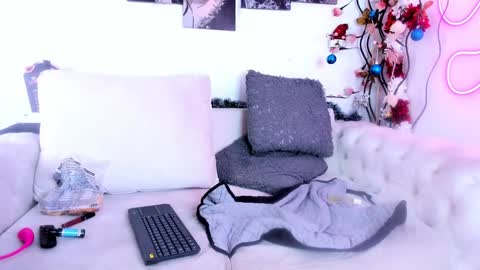 Snapshot of charlotte_add chatting on January 2025 12:27:02 AM charlotte_add online show from January 2025 12:27:02 AM