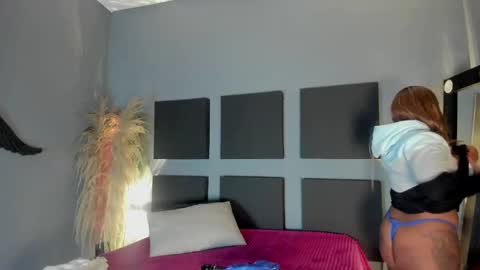 Snapshot of charlotte_brown_1 chatting on December 2024 11:32:02 AM CHARLOTTE BROWN online show from December 2024 11:32:02 AM