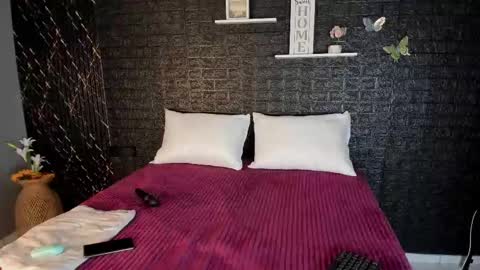 Snapshot of charlotte_brown_1 chatting on February 2025 01:44:01 PM CHARLOTTE BROWN online show from February 2025 01:44:01 PM