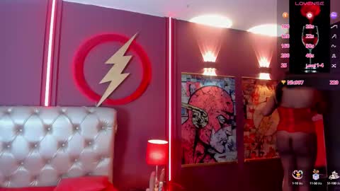 Snapshot of charlotte_brown_1 chatting on October 2025 03:33:01 PM CHARLOTTE BROWN online show from October 2025 03:33:01 PM