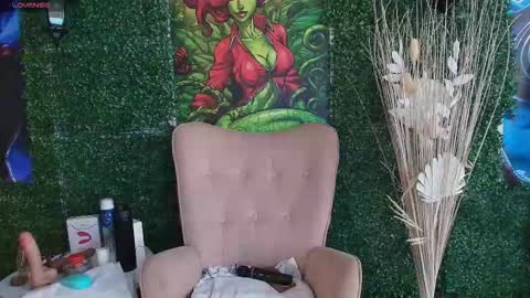 Snapshot of charlotte_brown_1 chatting on December 2025 02:37:01 PM CHARLOTTE BROWN online show from December 2025 02:37:01 PM