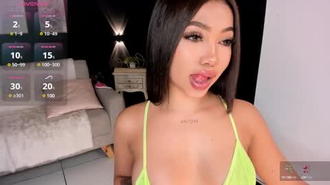 Snapshot of charlotte_es chatting on January 2025 08:44:01 PM Charlotte online show from January 2025 08:44:01 PM