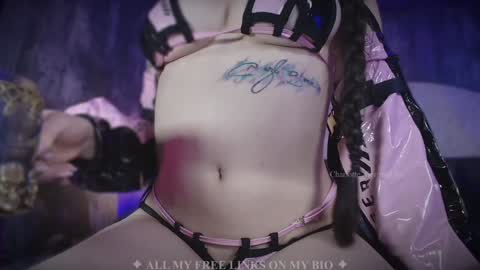 Charlotte online show from March 2025 06:33:01 PM