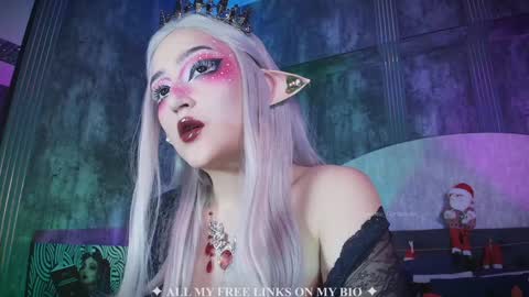 Charlotte online show from November 2025 06:48:02 PM