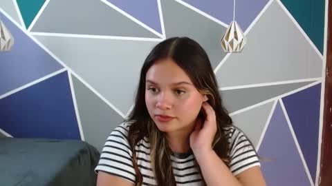 Charlotte  online show from September 2025 06:24:01 PM