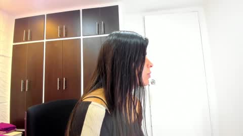 Charlotte Icee online show from January 2025 04:02:02 PM