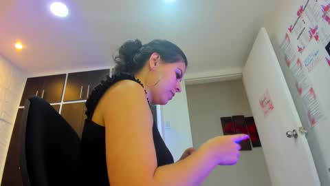 Charlotte Icee online show from January 2025 04:31:02 PM