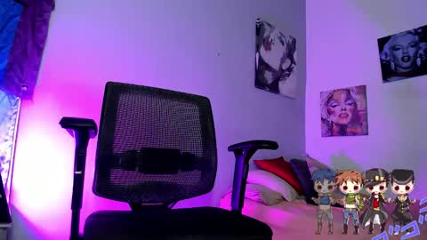 Charlie  online show from December 2025 04:12:02 PM