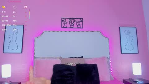 Charlotte online show from November 2025 07:36:03 PM