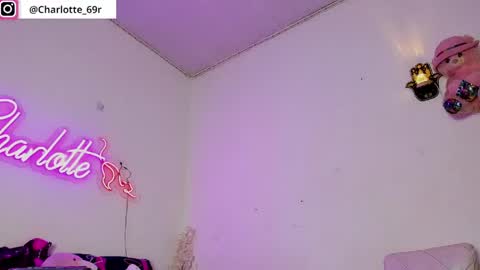 Snapshot of charlotte_r69 chatting on May 2026 08:33:02 AM Charlotte online show from May 2026 08:33:02 AM