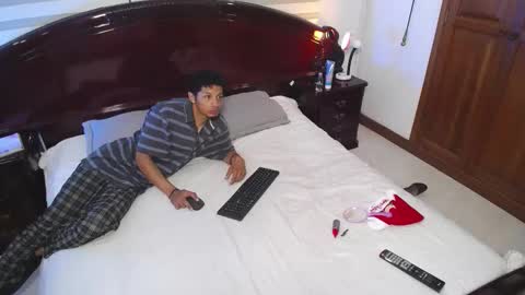 Charlotte   online show from December 2025 11:20:01 PM