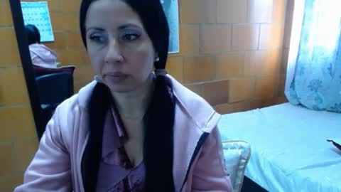 Snapshot of charlotte_temple chatting on January 2026 01:59:02 PM Charlotte online show from January 2026 01:59:02 PM