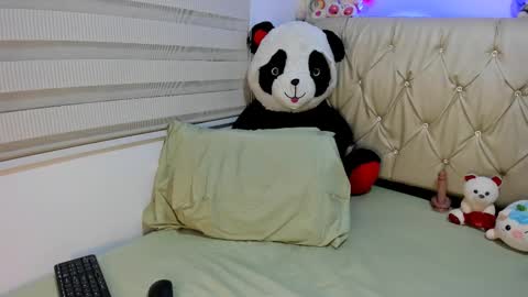 Snapshot of charlottee07 chatting on February 2026 02:27:02 AM charlottee07 online show from February 2026 02:27:02 AM