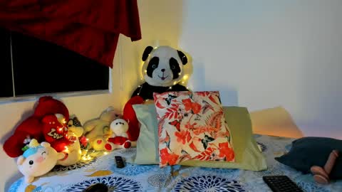 Snapshot of charlottee07 chatting on April 2026 01:22:01 AM charlottee07 online show from April 2026 01:22:01 AM